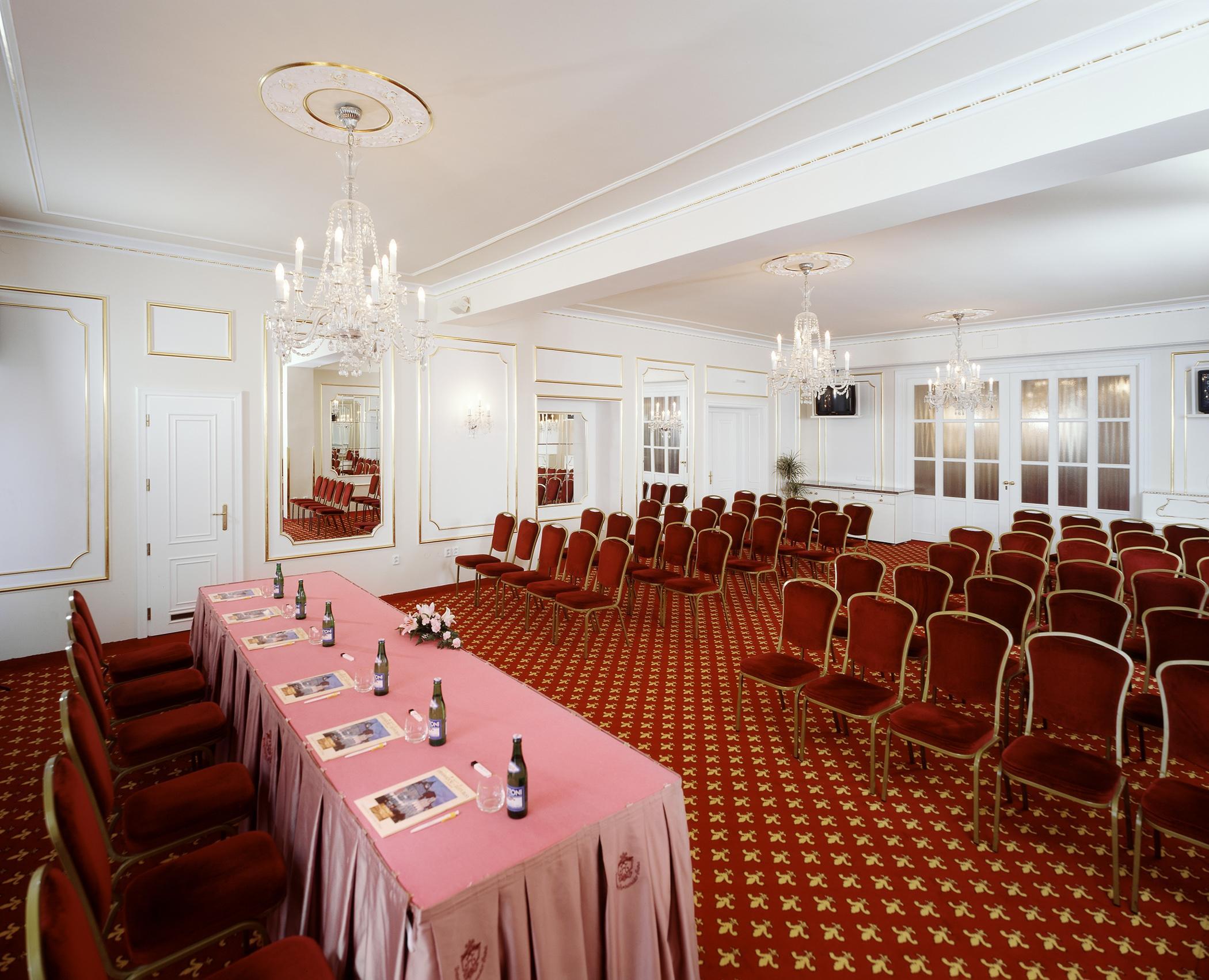 Ambassador Zlata Husa Praga Exterior foto The ballroom