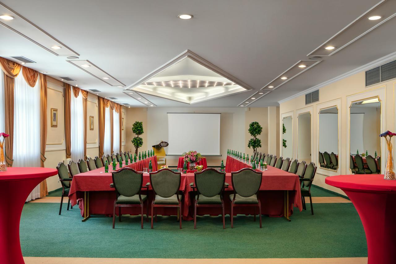 Ambassador Zlata Husa Praga Exterior foto Conference room